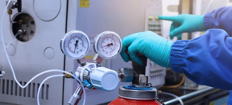 Comparing Gas and Liquid Chromatography Techniques, Differences, and Applications