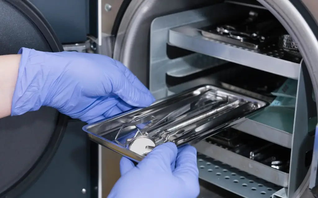 What is an Autoclave? AELAB