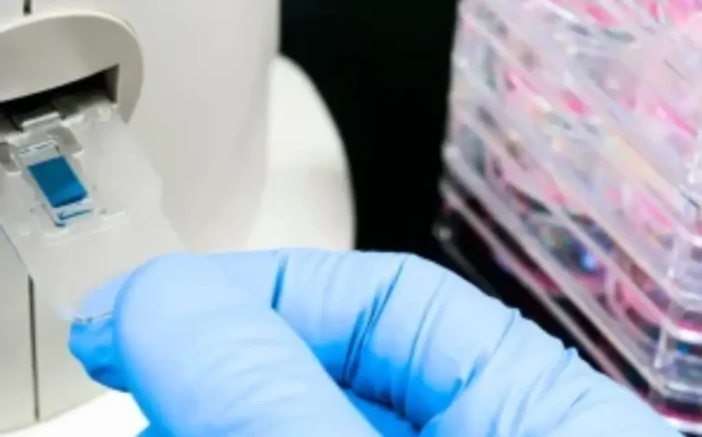 Best Automated Cell Counter for Accurate Cell Viability Analysis: Fast and Reliable Results for Clinical and Research Labs